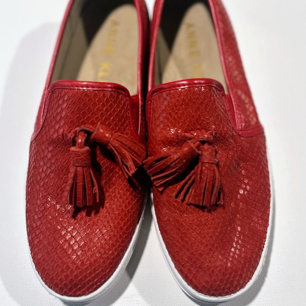 Anne Klein Scarlet Textured Tassel Loafers